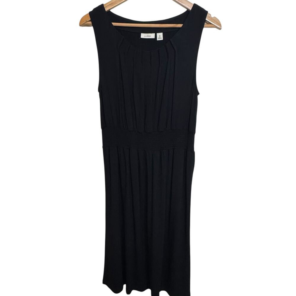 L.L. Bean Medium Petite Black Pleated Neckline Smocked Waist Sleeveless Dress